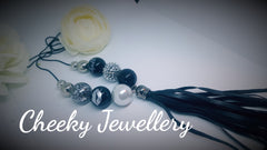 Hustle bubblegum bead necklace